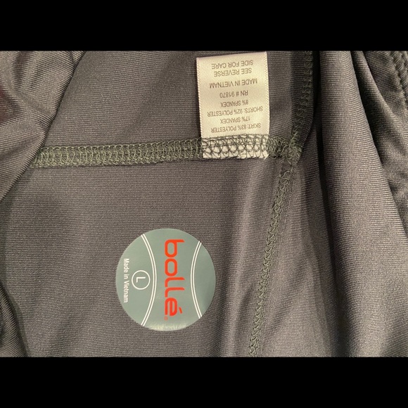 Bole tennis skirt- size large - Picture 5 of 5